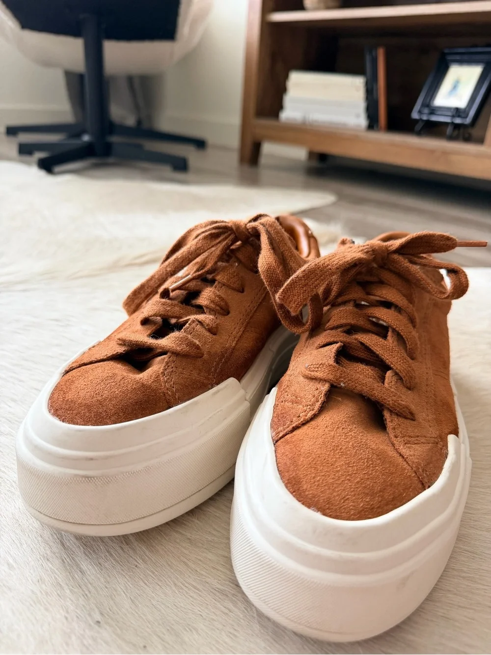 Converse Women’s. Platform Suede Sneakers - Rust Brown - Picture 1 of 6